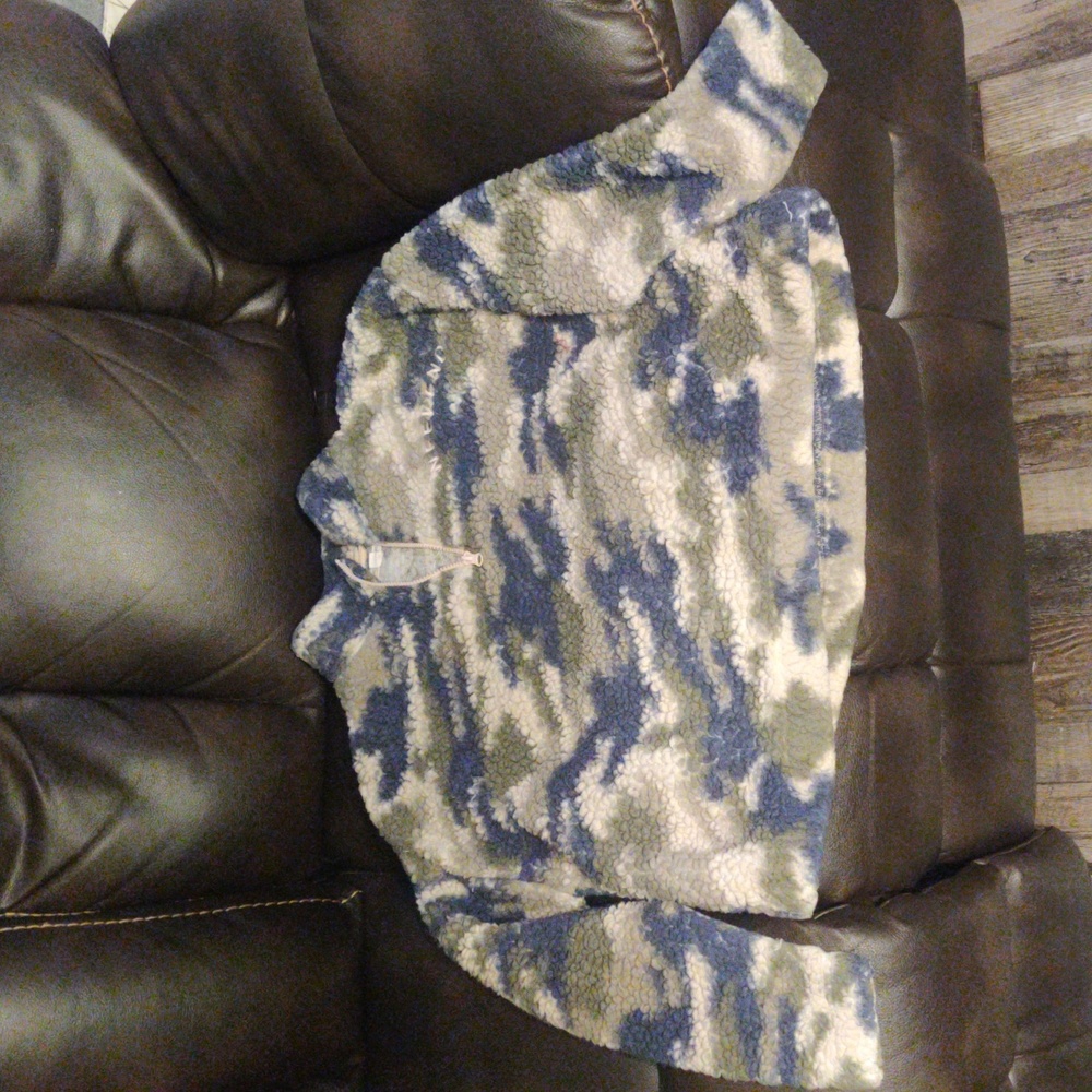 Long Sleeve fuzzy pullover